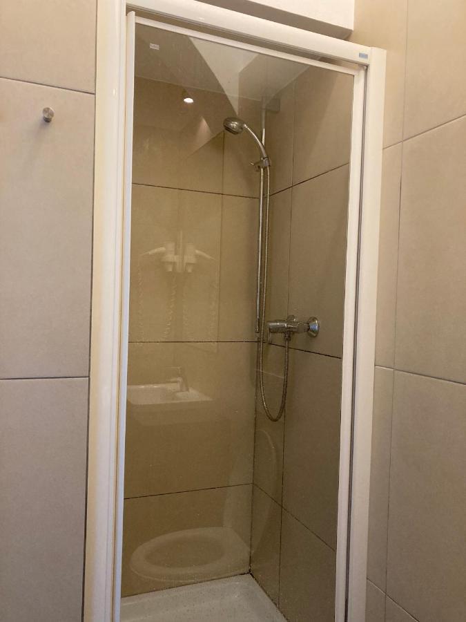 Tiny Twix Room In The City Centre Любляна Экстерьер фото